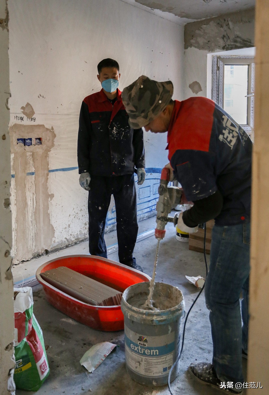 砌墙居然用牛皮纸,这是什么骚操作?