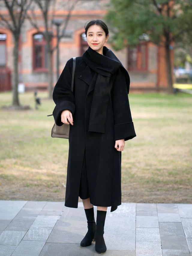 秋冬连衣裙40岁减龄又气质,秋冬大衣裙子穿搭女