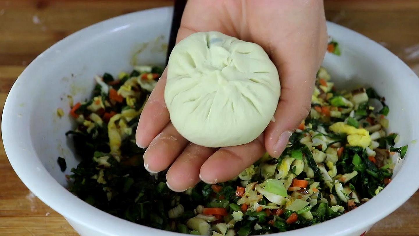 大厨教你包子手法教程,大厨包子怎么做好吃