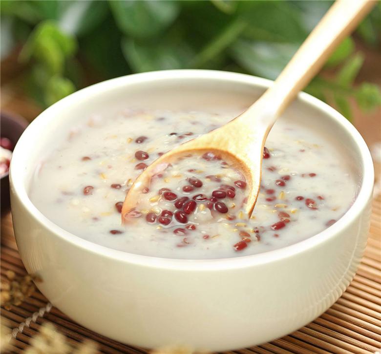 冬季每天喝上这样一碗粥营养健康,冬天早上喝上这碗粥营养又暖和