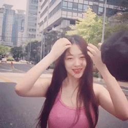 热依扎崔雪莉最新视频,热依扎和雪莉现在怎么样了