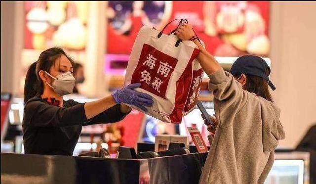 央视曝光网上假货,被央视批评的人有哪些