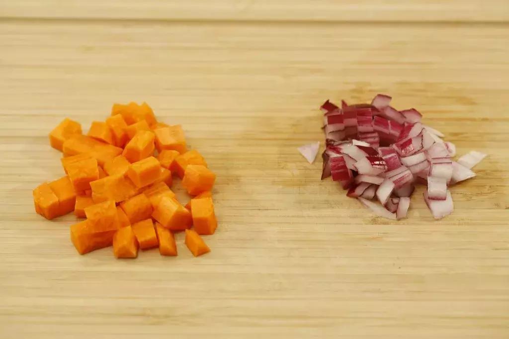 宝宝七个月辅食吃什么练习咀嚼,七个月的宝宝吃什么辅食会长高