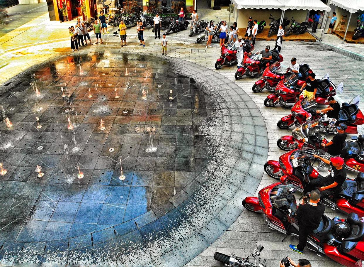 骑士盛宴，硬汉集结！西安大都荟第二届摩SHOW机车节从这里启