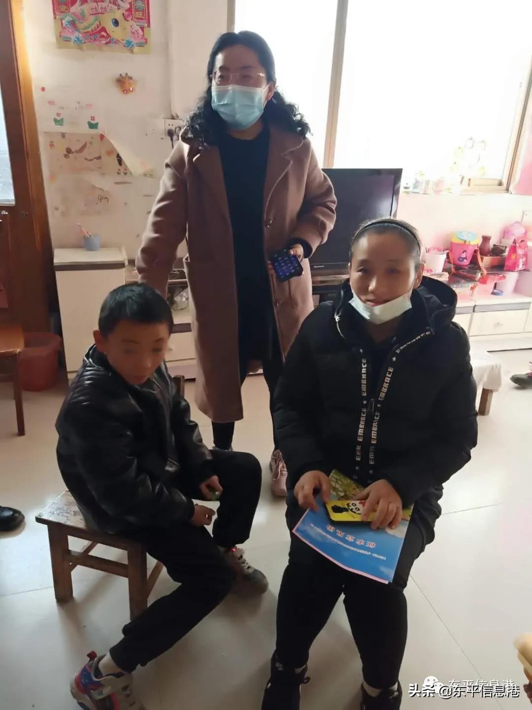 疫情无情人有情教师家访暖人心,教师暑假上门家访关爱学生暖人心