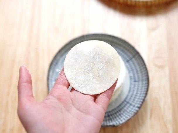 饺子皮厚不好吃？教你2个绝招，皮更筋道怎么煮都不破