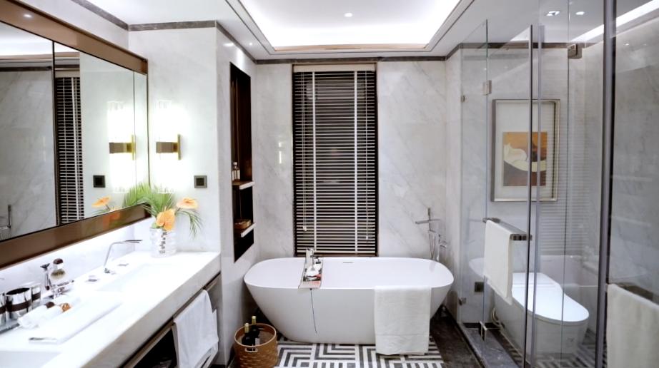 爱马仕糊墙的梦想终于实现了!真富婆做个饭都要上百万