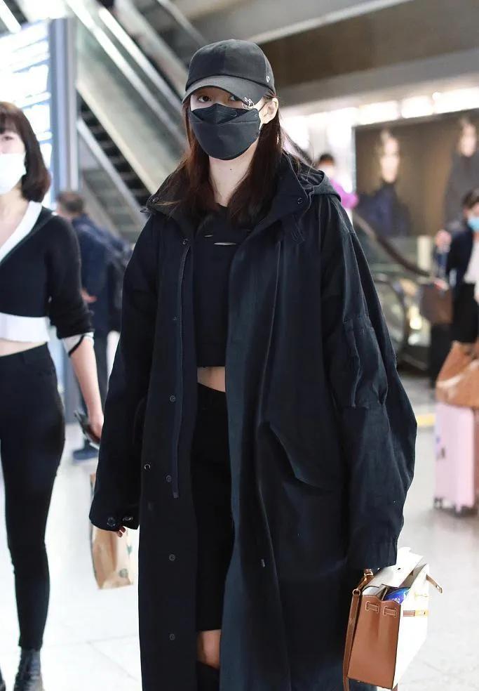 鹿晗戴帽子视频演唱会,鹿晗戴同款帽子