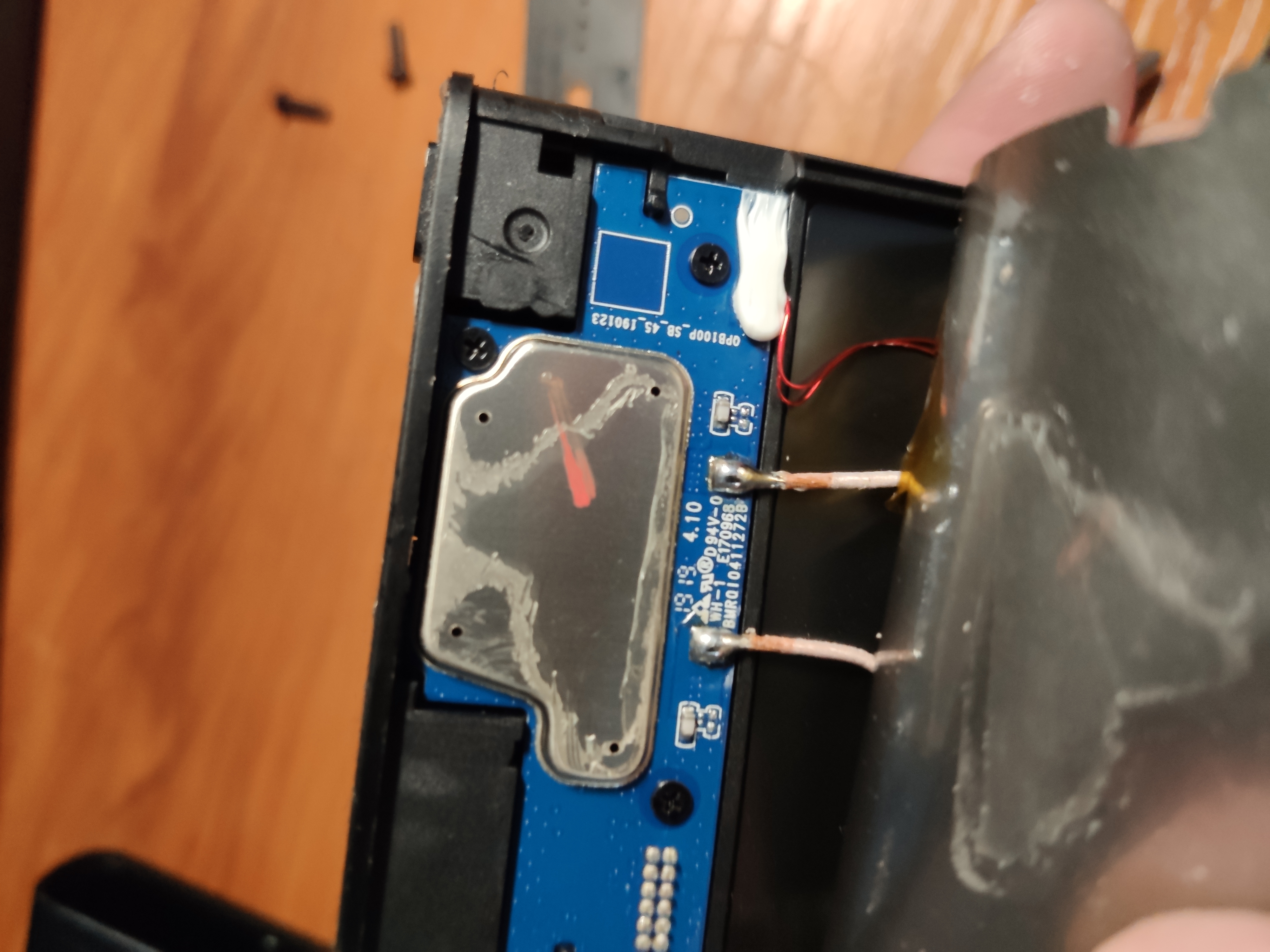 拆解小米无线充电宝10000毫安,小米无线充电宝拆解10000mah