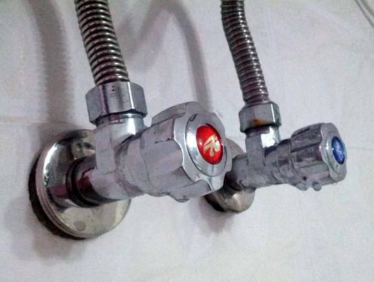 冷热水管怎么安装最好,冷热软水管怎么安装正确