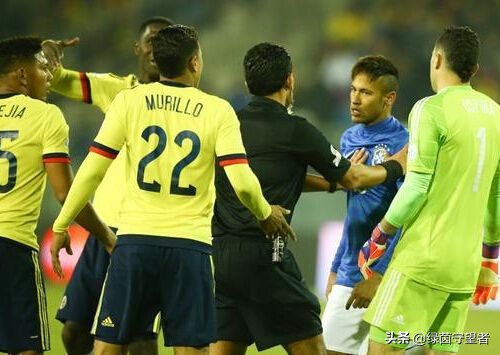 内马尔假动作突破,内马尔经典庆祝动作被模仿