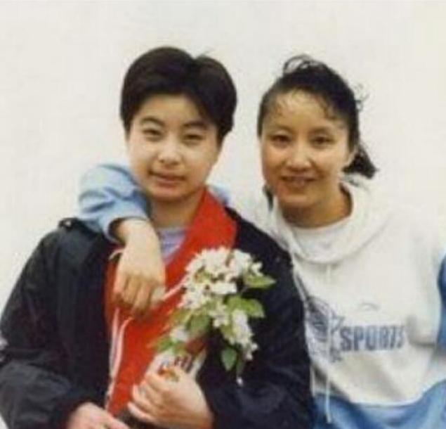 跳水员伏明霞照片,跳水冠军伏明霞个人简历