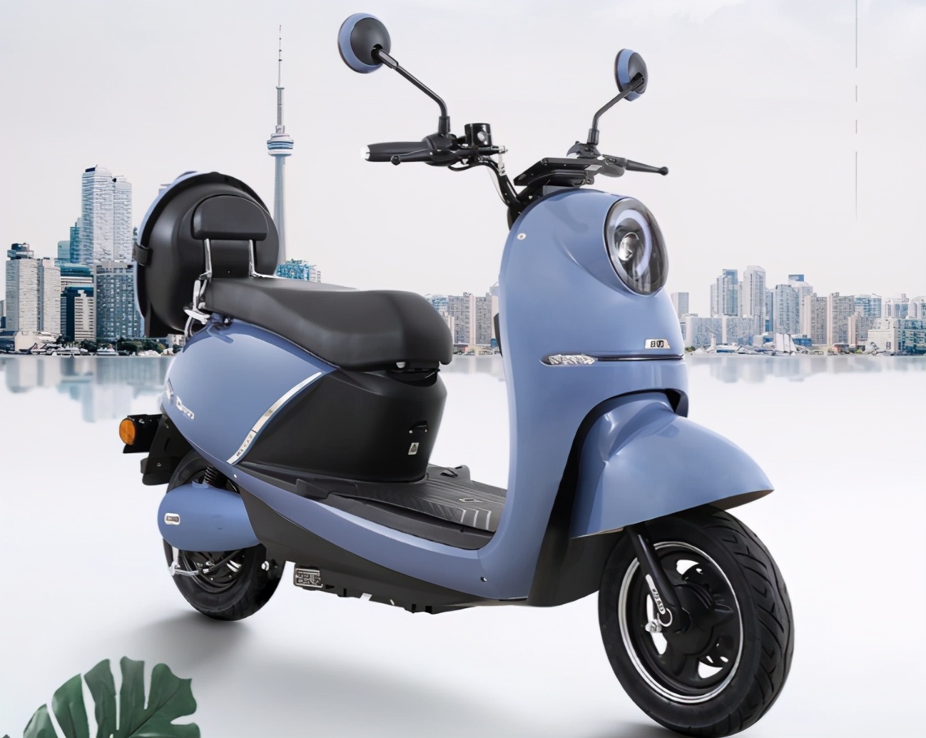 这款国产“小龟”电动车，造型圆润饱满，最大续航70公里