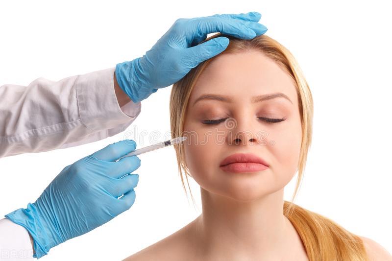 眼霜不够保湿怎么办,眼霜消除不了眼袋怎么办