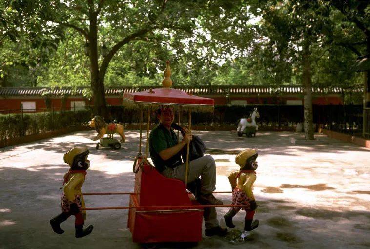 那个开放、捞金、激情的90时代，才仅仅过去了20年而已