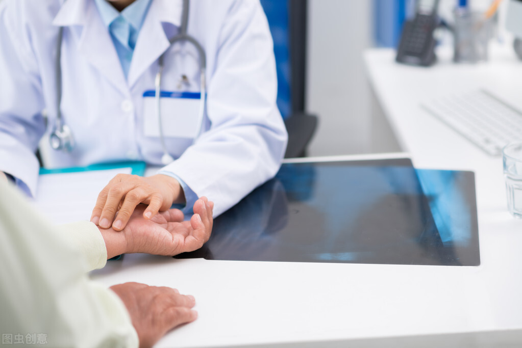 重症监护室平均每天花费上万,为什么重症监护室的费用那么高