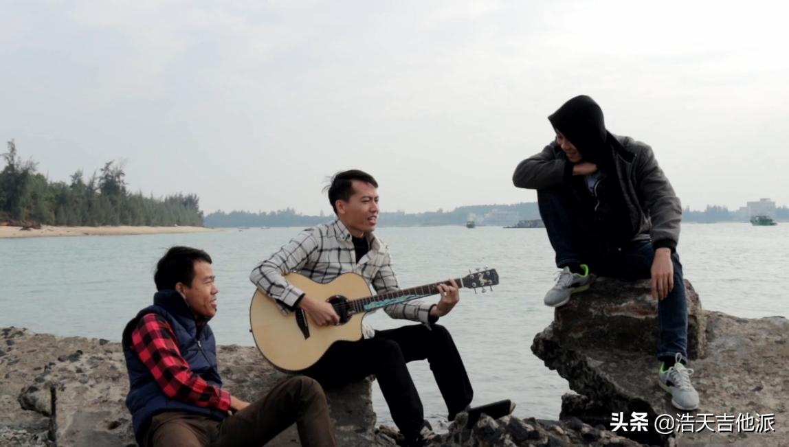 吉他零基础学多久可以弹好,零基础开始学吉他多久才能弹唱