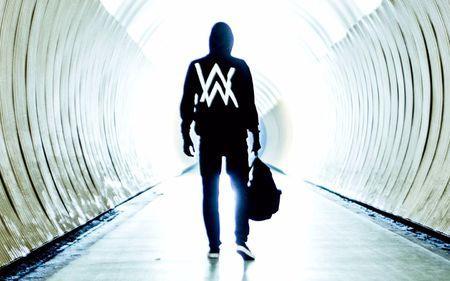 盘点那些超好听的电音歌曲,电音高手必听的十首歌