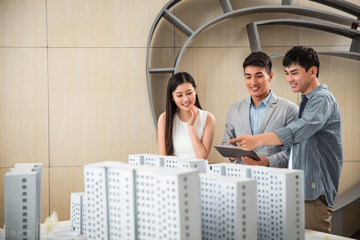 房屋出租房产税,个人出租住房缴纳房产税