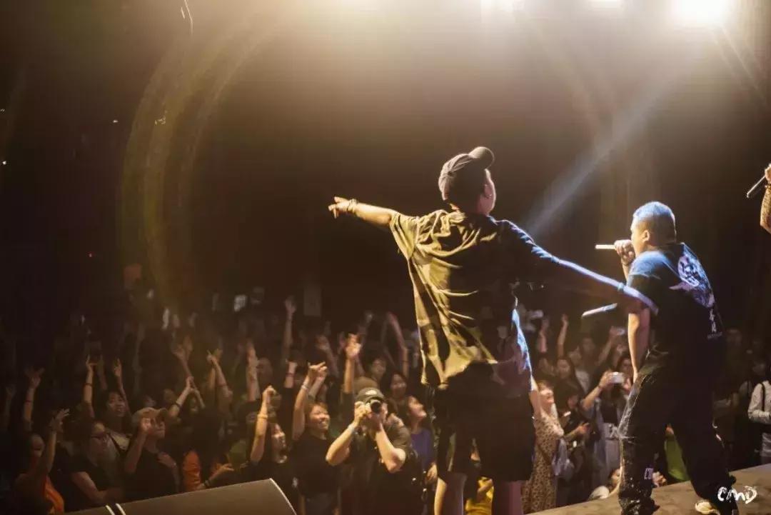 街舞跳不好看怎么办,街舞跳不出来