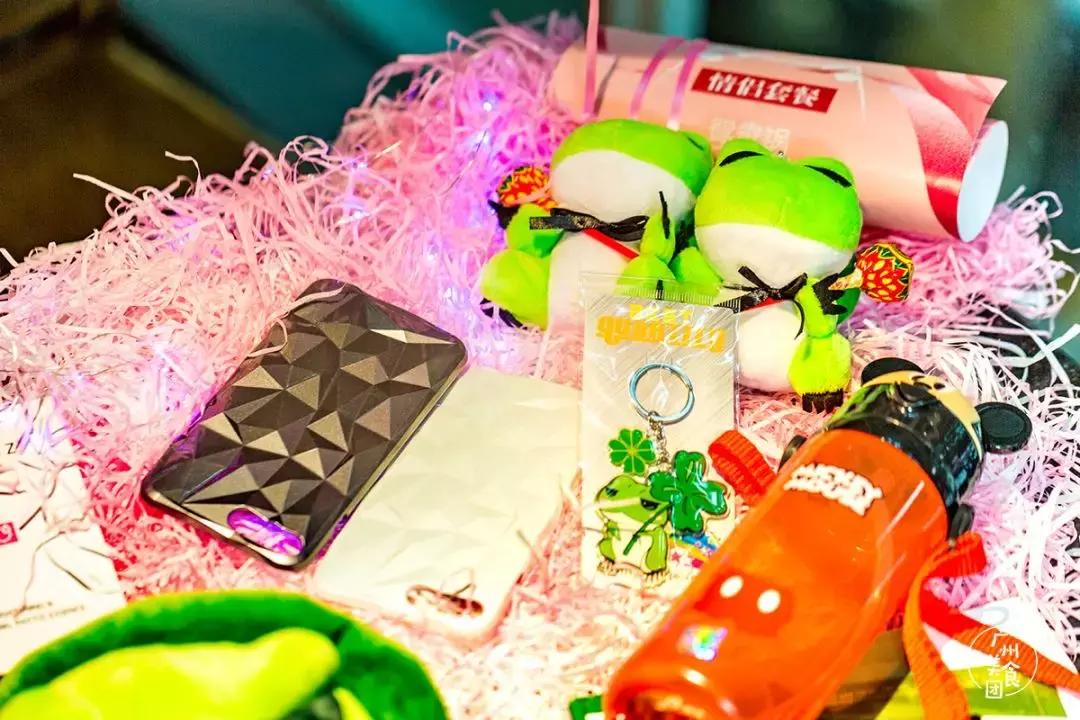 1元的大礼包,黑五大促ysl口红5折起限时抢购