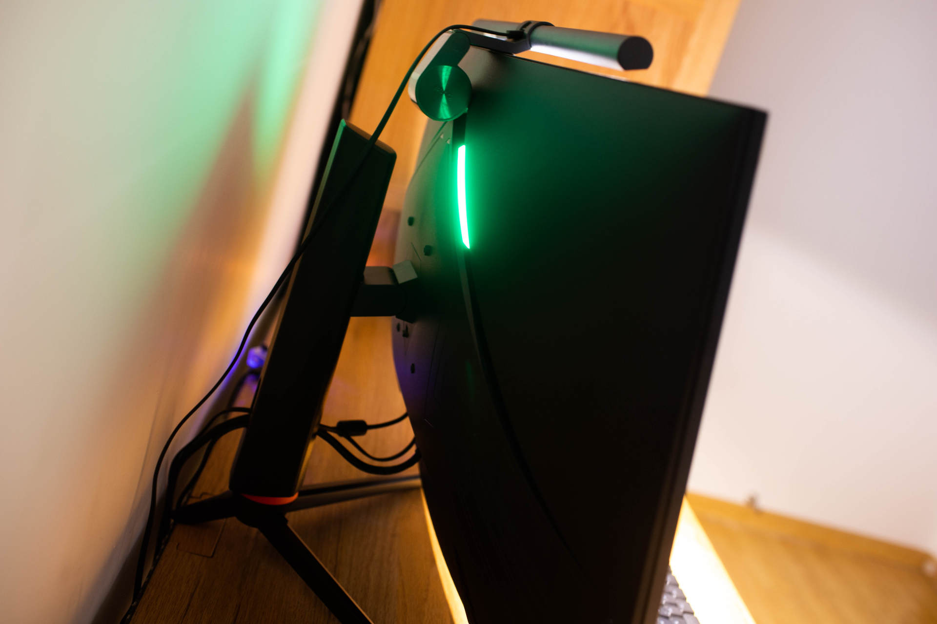 ktc48寸显示器,32寸显示器1k144hz游戏体验