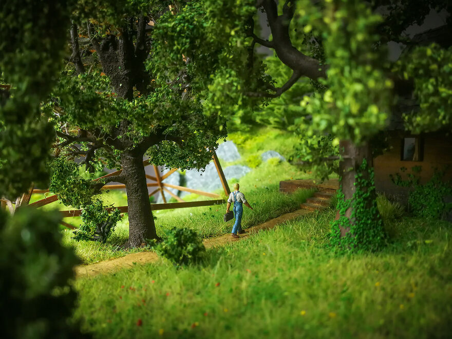 一座超迷你的“小村庄”，艺术家用两年时间创造出心中的乌托邦