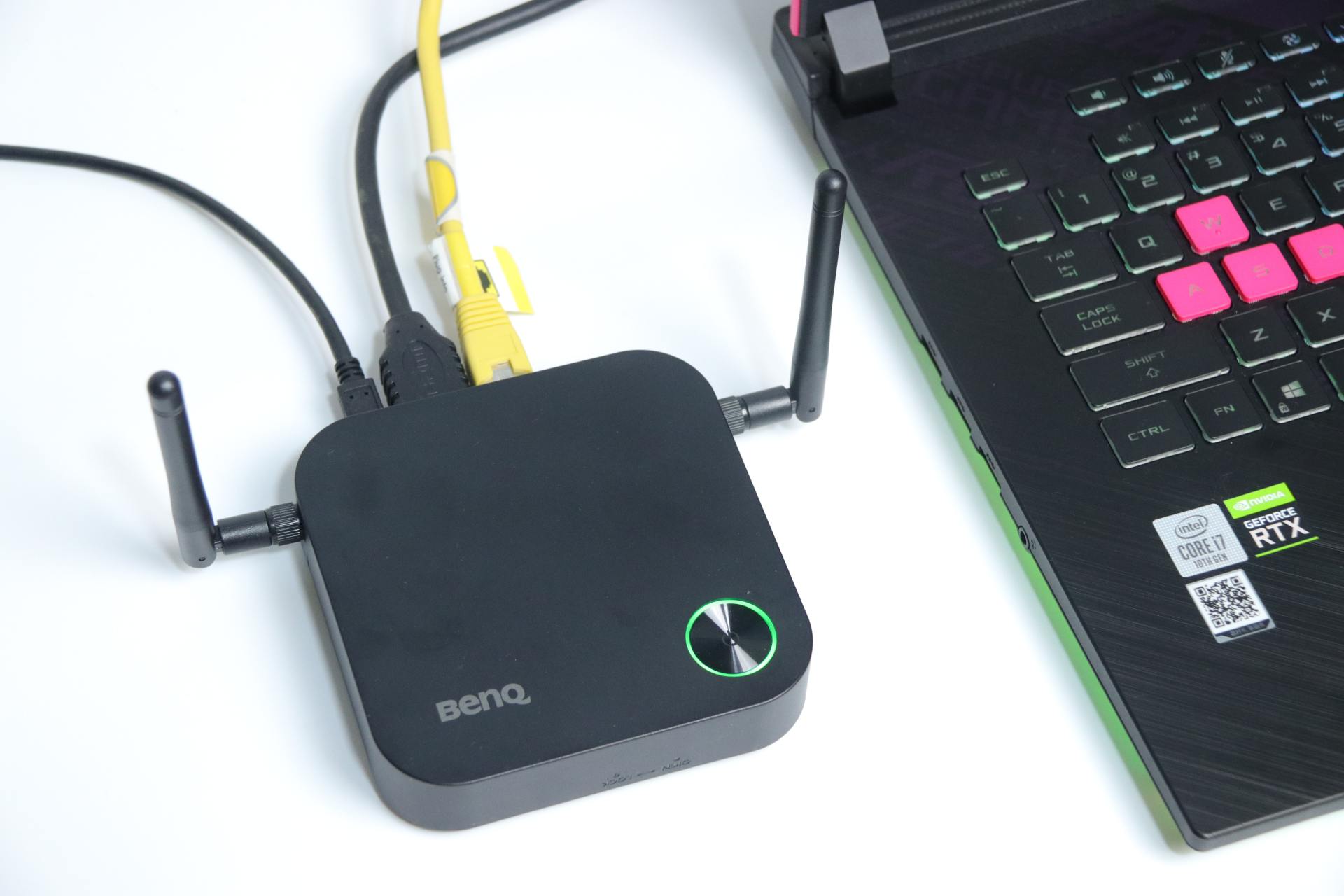 明基WDC10应答秀体验,3秒无线投屏,省去布线麻烦