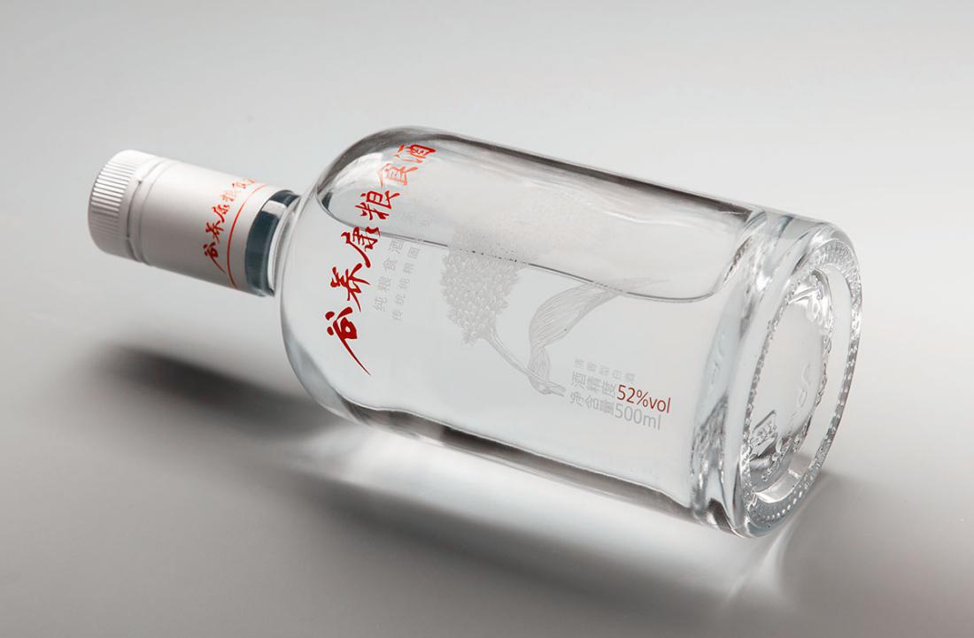 青年人成为消费主力军,中老年群体消费行业