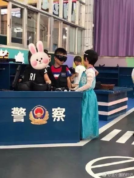 “我，30岁已婚*男猛**，陪女儿看完冰雪奇缘后，怂了”