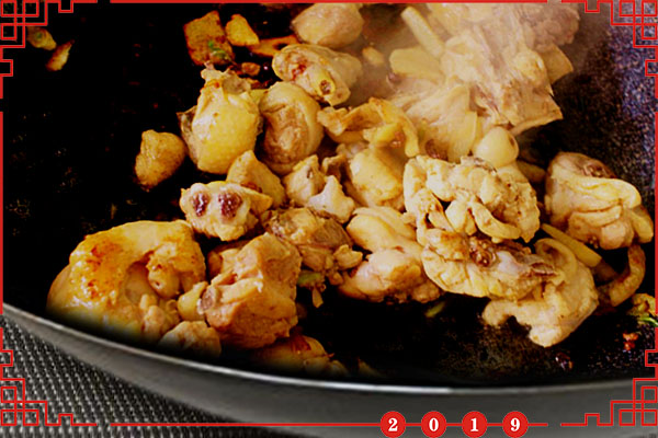 冬笋和它搭配简直好吃得不得了,冬笋和什么搭配炒着最好吃