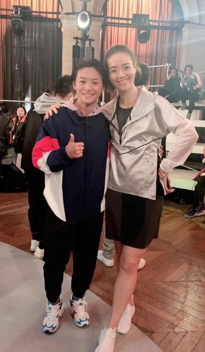 小到中国足球，大到中国体育，太需要王霜这款偶像运动员了