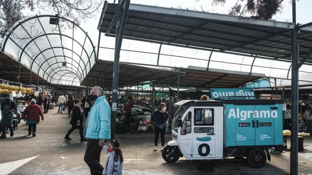 FromChilewithLove拯救世界的神奇售货车