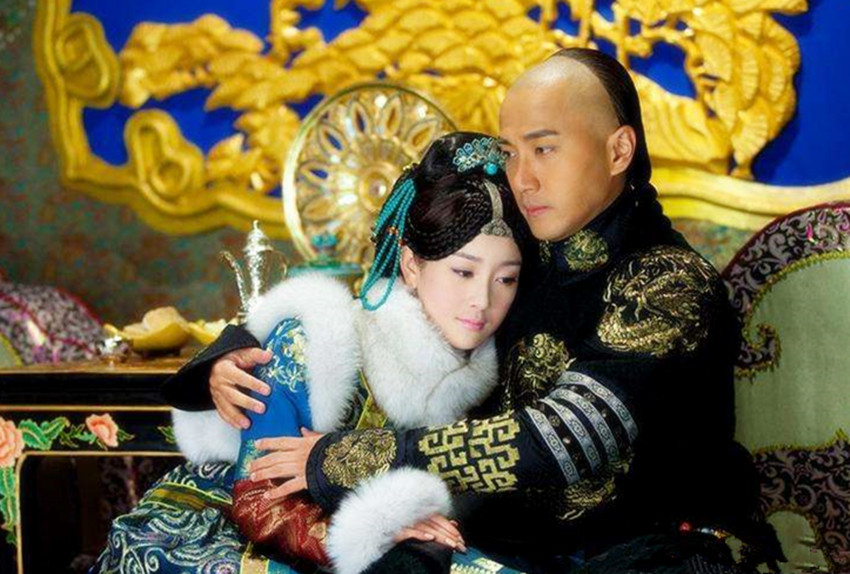 皇太极最爱哲哲还是海兰珠,皇太极和哲哲讨论谁是皇后