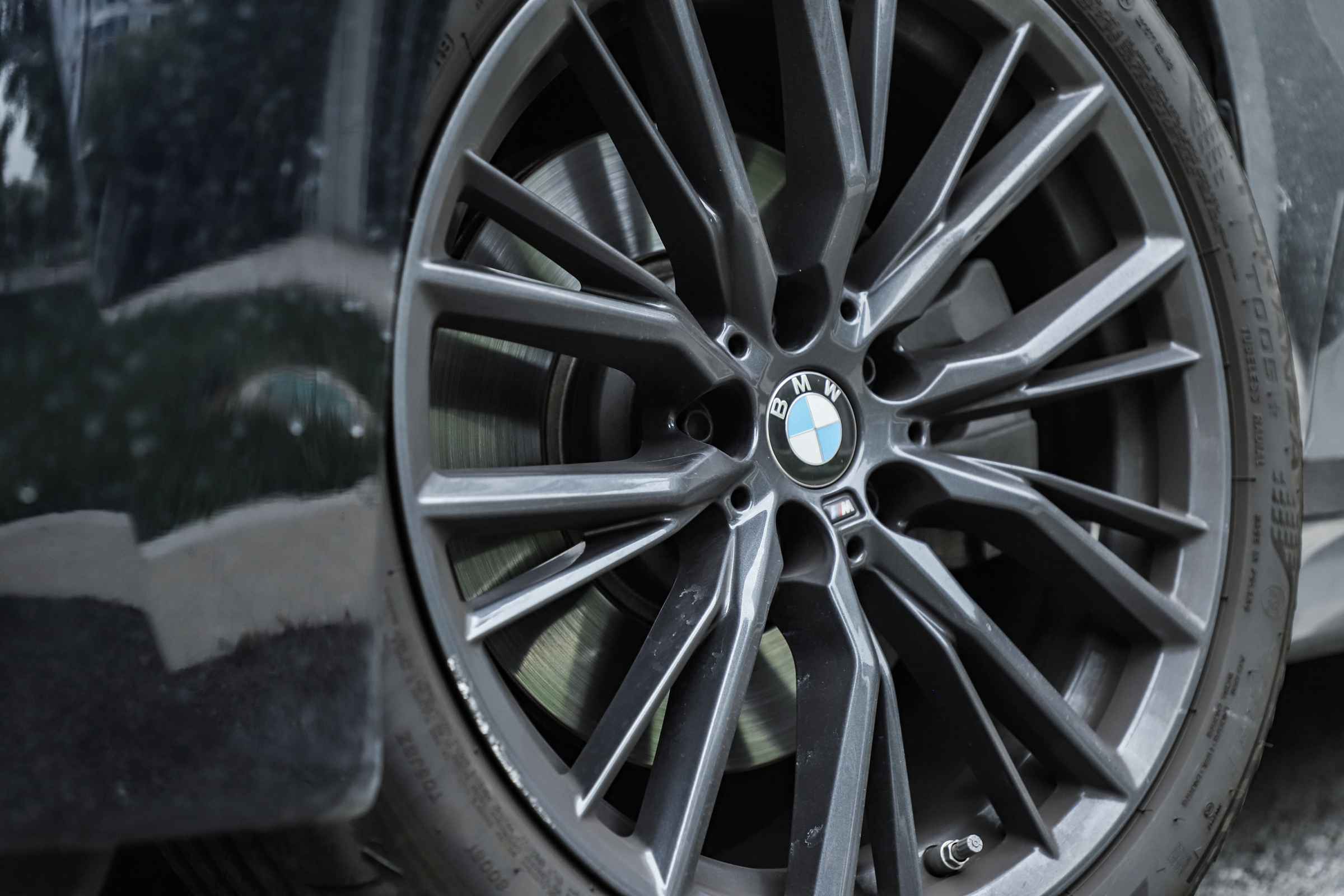 宝马3系变速箱顿挫,宝马3系11款的6at变速箱有点顿挫