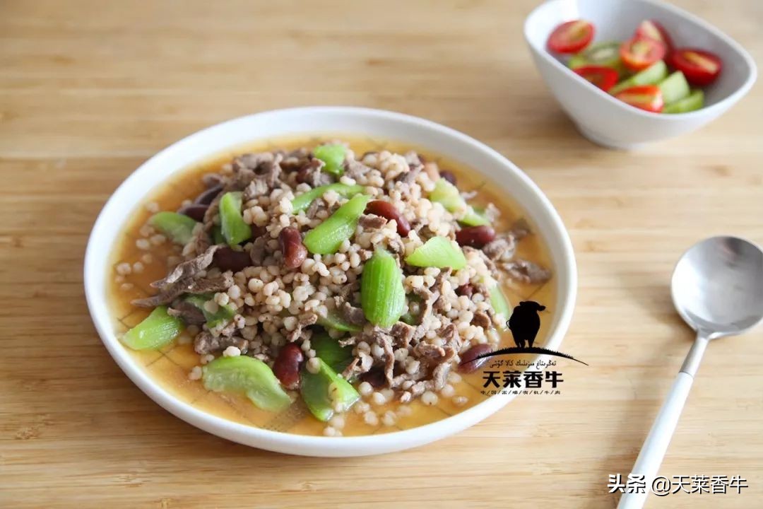 健身美食安排,丝瓜牛肉汤减脂餐