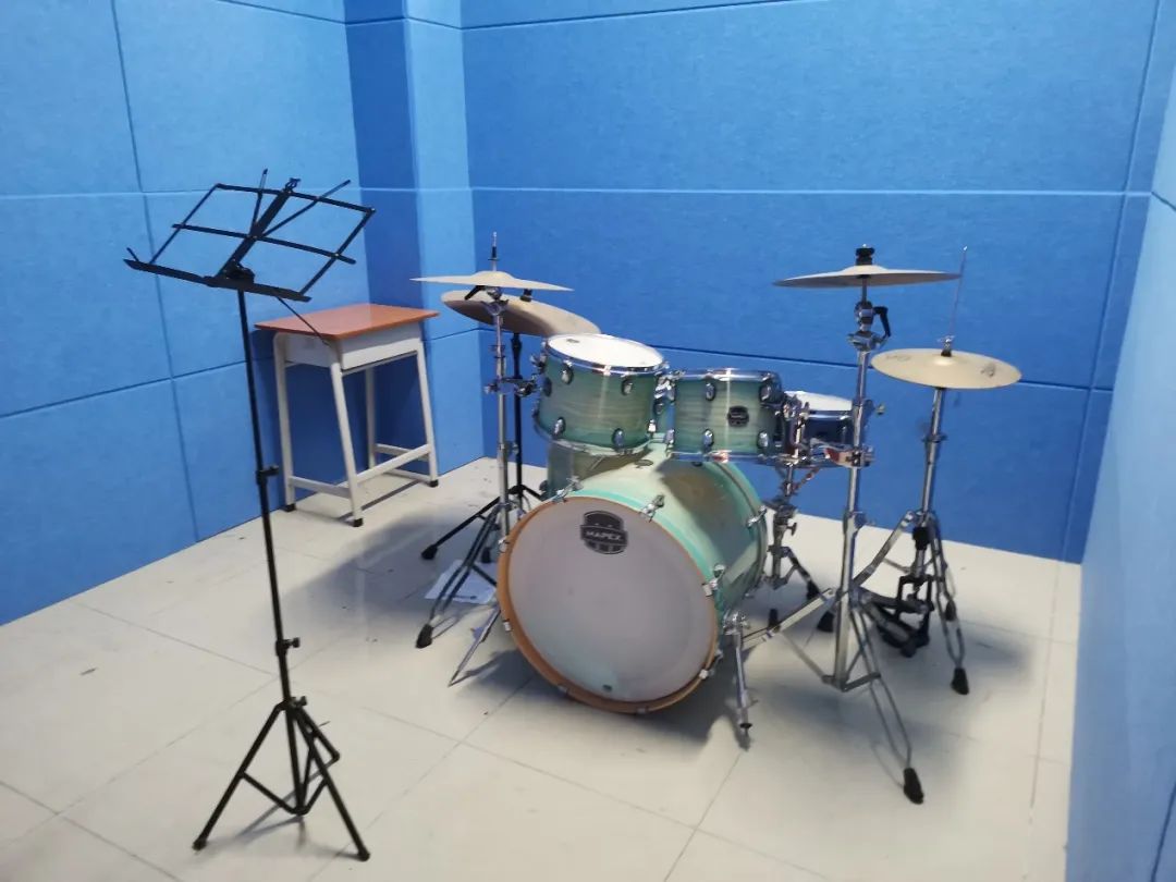 广州市白云中学,明德至善博学笃行广州高中