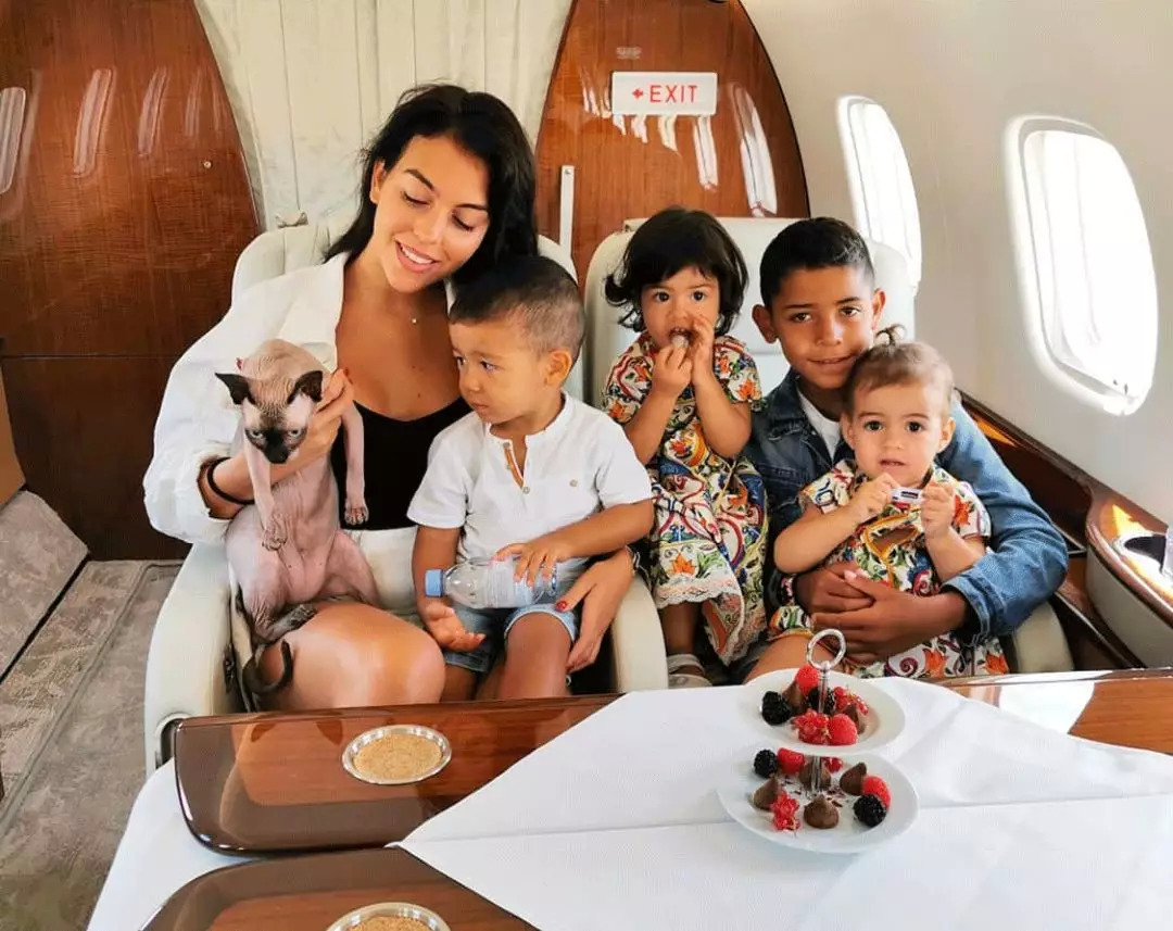 没骗你｜想当时尚博主，先去当保姆