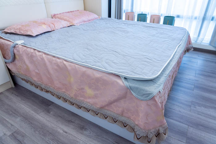 夏天太潮可以用电热毯吗,有必要用电热毯吗