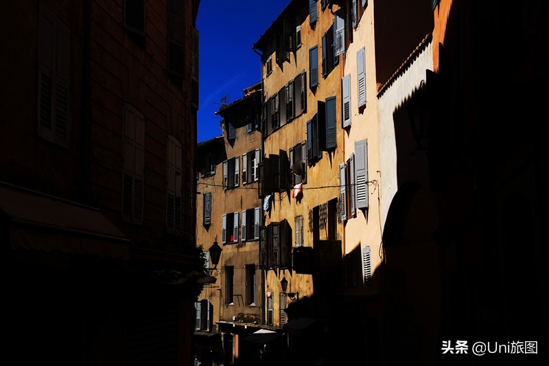 感受法国浪漫的东方韵小镇,邂逅法国最美小镇