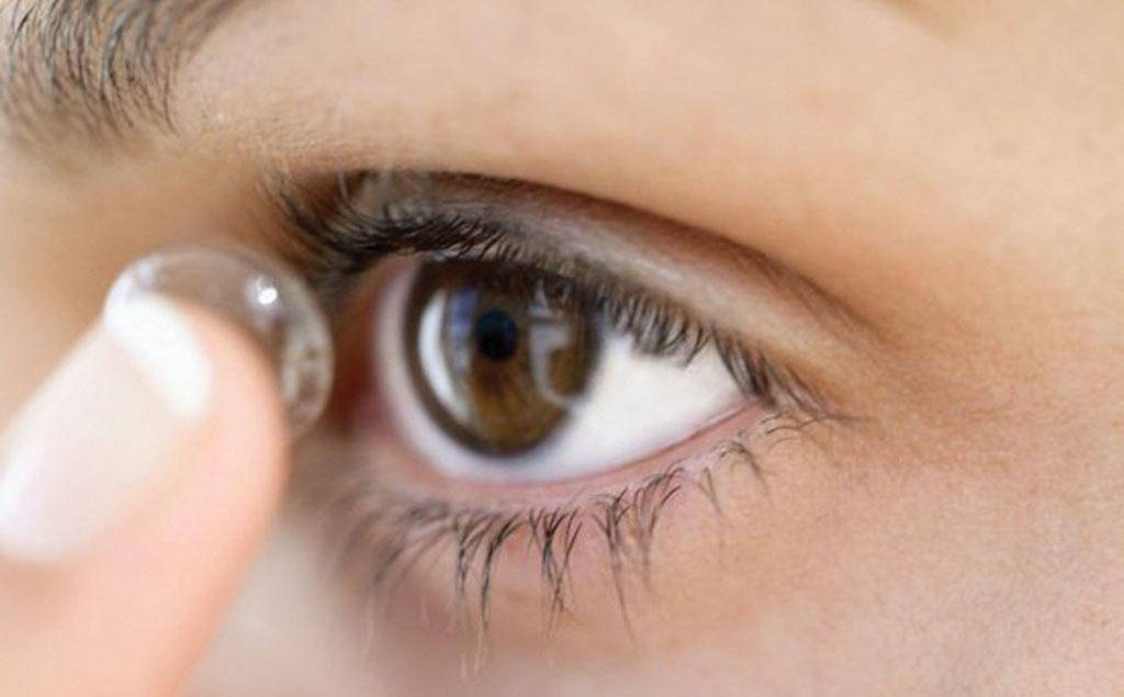 怎么画运动风美妆图片,闪耀光泽底妆怎么画