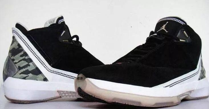 yeezy倒钩aj1,yeezy区别