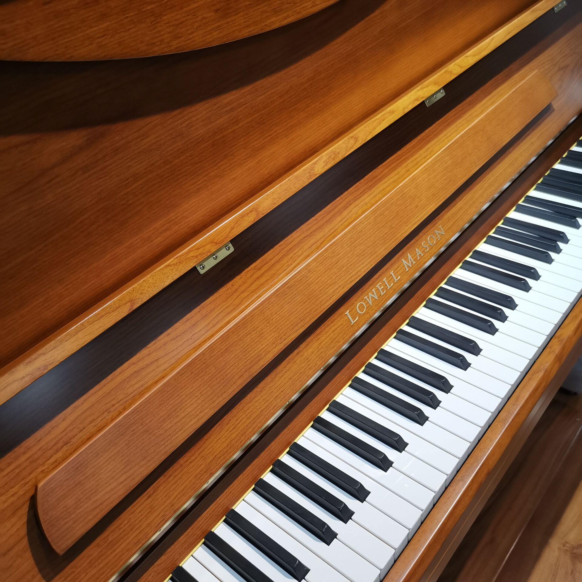 国产品牌钢琴什么牌子的性价比高,国产钢琴哪个牌子好