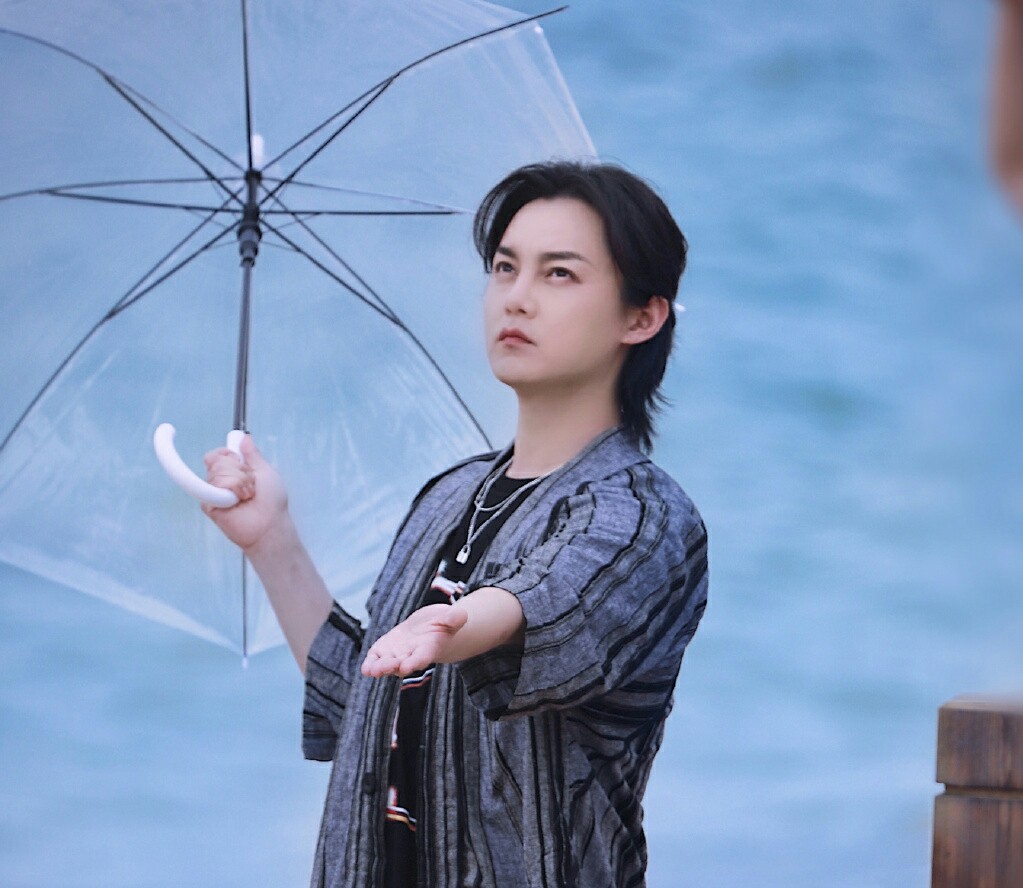 阿云嘎吴宣仪李汶翰老百姓,李汶翰黄新淳阿云嘎