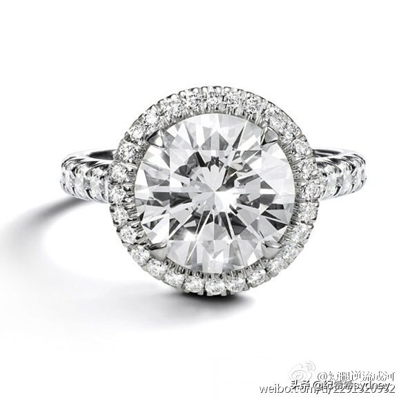 蝴蝶钻戒多少钱郭碧婷,郭碧婷宝格丽戒指