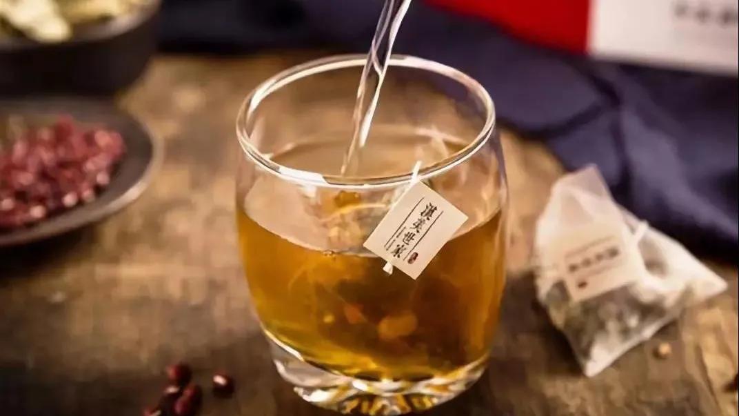 哪种水泡茶最好喝又健康,冷水泡茶的正确喝法是什么