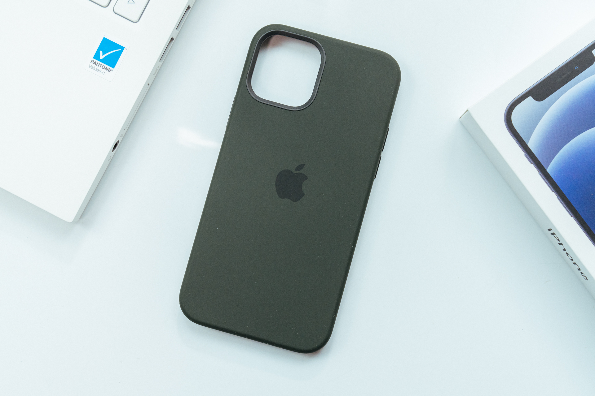 iphone12pro原装透明保护壳测试,iphone12无镜头保护手机壳