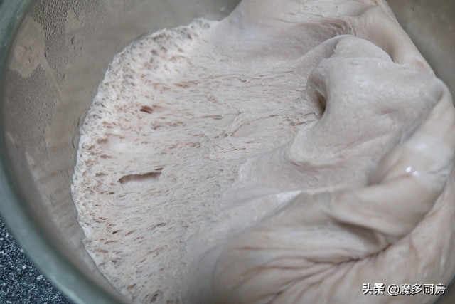 大包子的包子皮,妈妈蒸的大包子美味