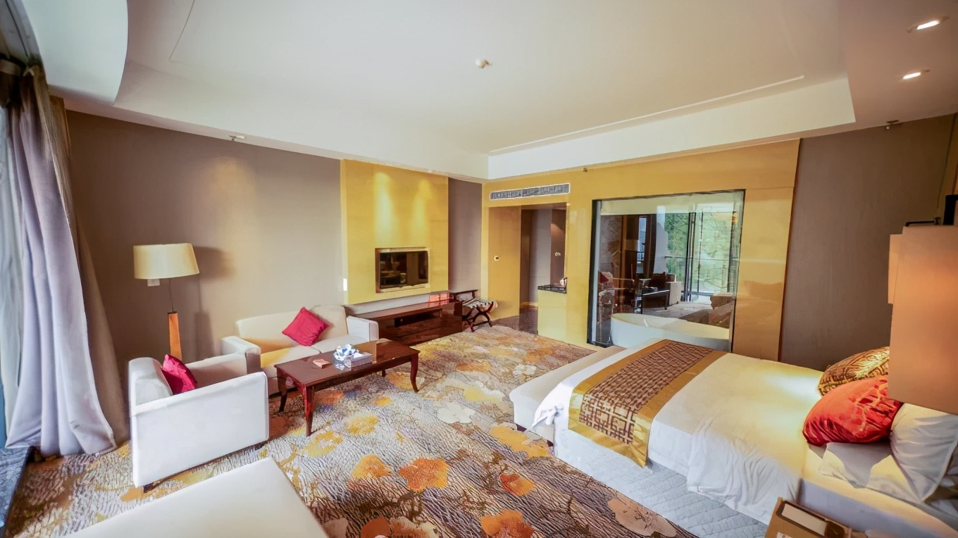 江门圭峰山温泉,江门市圭峰山温泉度假村