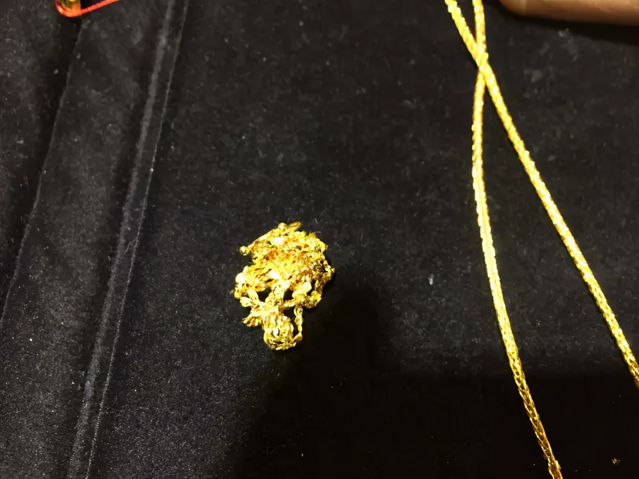 黄金回收为什么有不用火烧的,回收黄金为什么要烧一下